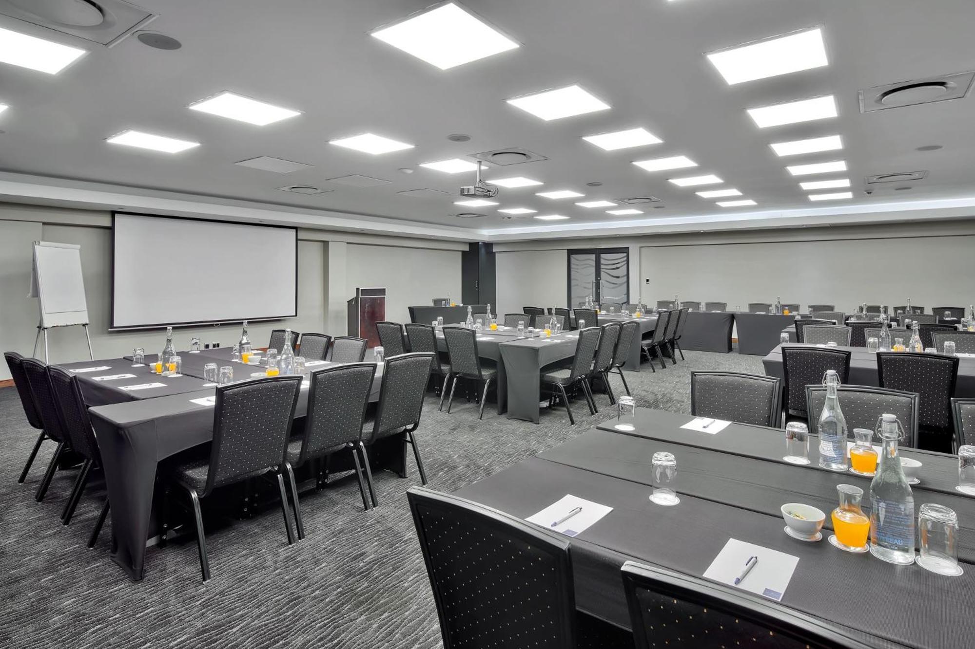 Protea Hotel By Marriott Pretoria Hatfield Kültér fotó