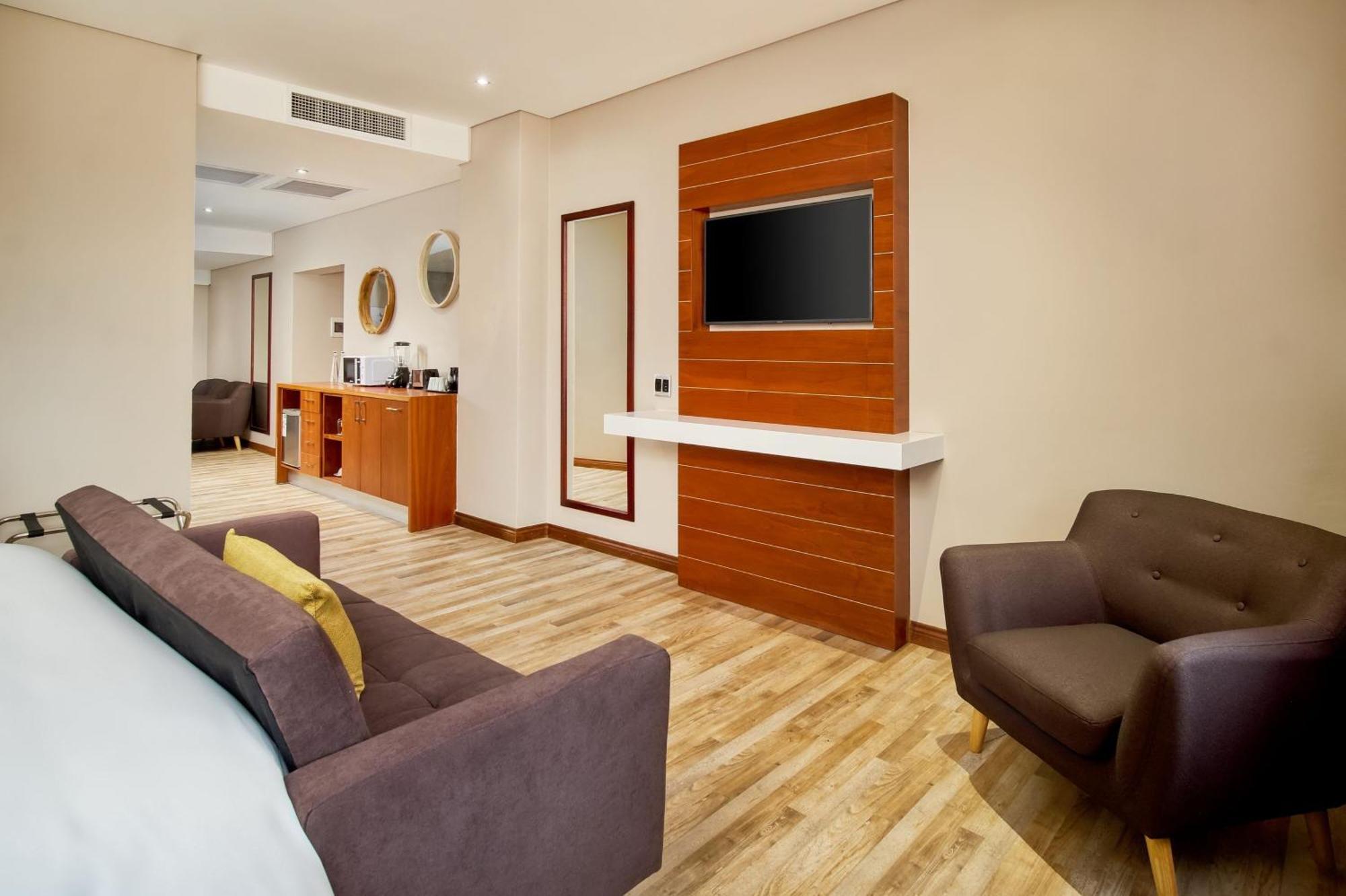 Protea Hotel By Marriott Pretoria Hatfield Kültér fotó