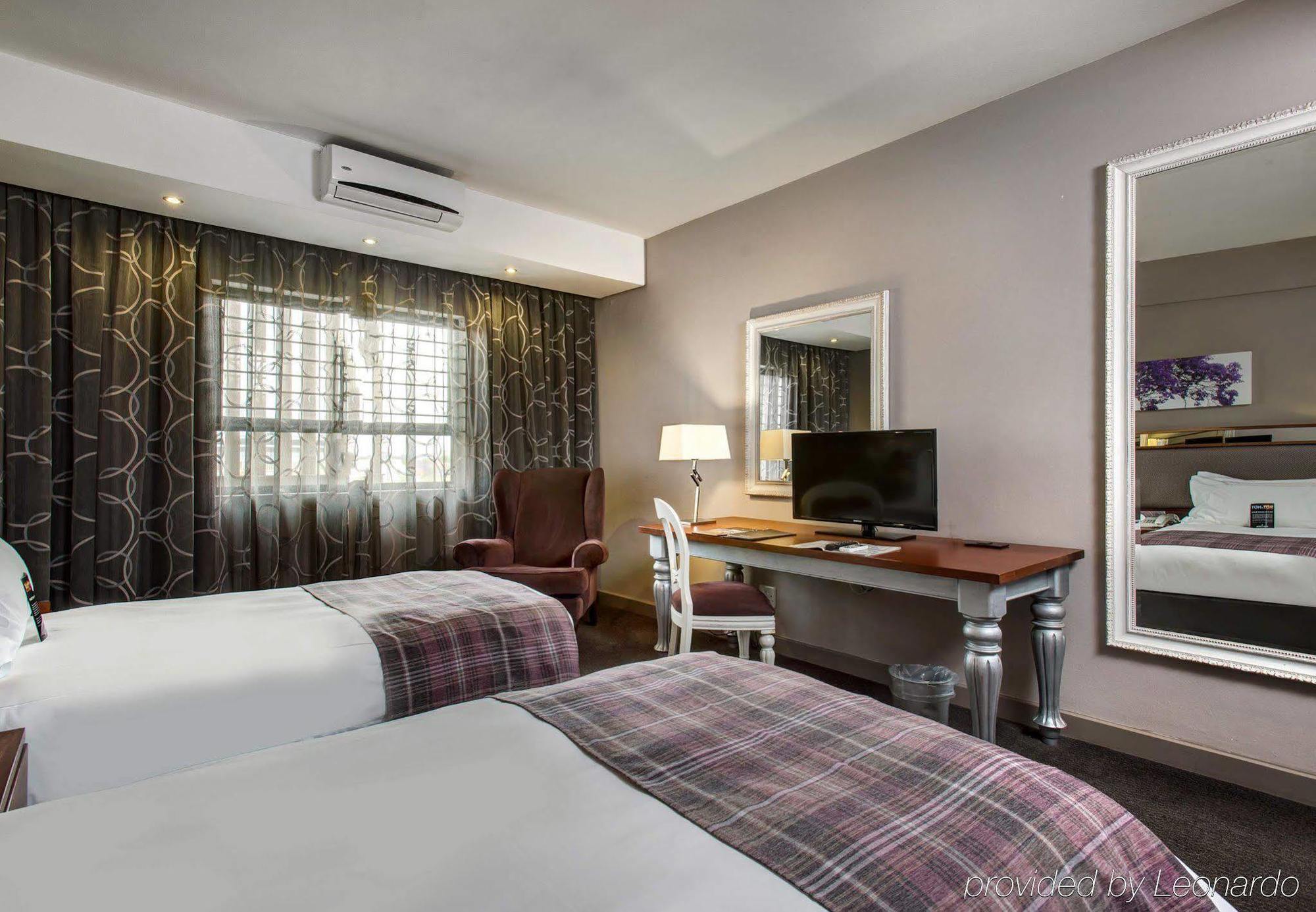 Protea Hotel By Marriott Pretoria Hatfield Kültér fotó